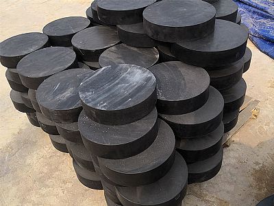 巴林右旗板式橡胶支座由若干层橡胶片与薄钢板经加压硫化